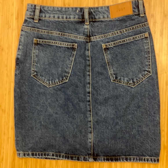 JUST Female Pauline Skirt - Picture 2 of 4